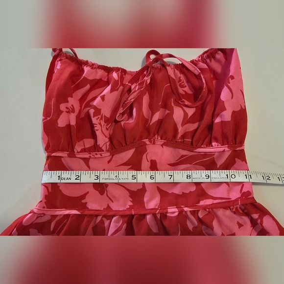 NWOT Elegant Red Floral Backless Dress Size S Summer Dress Knee Length - Picture 9 of 15